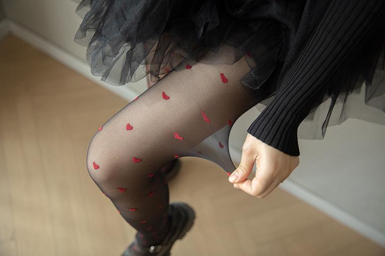 Silk Stockings Red Wrapped Small Heart Slimming Sexy and Skin Penetrating Jacquard 2024 Jumpsuit Black Socks_voghion.com